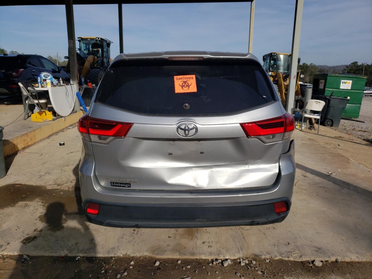 2019 TOYOTA HIGHLANDER - Image 6