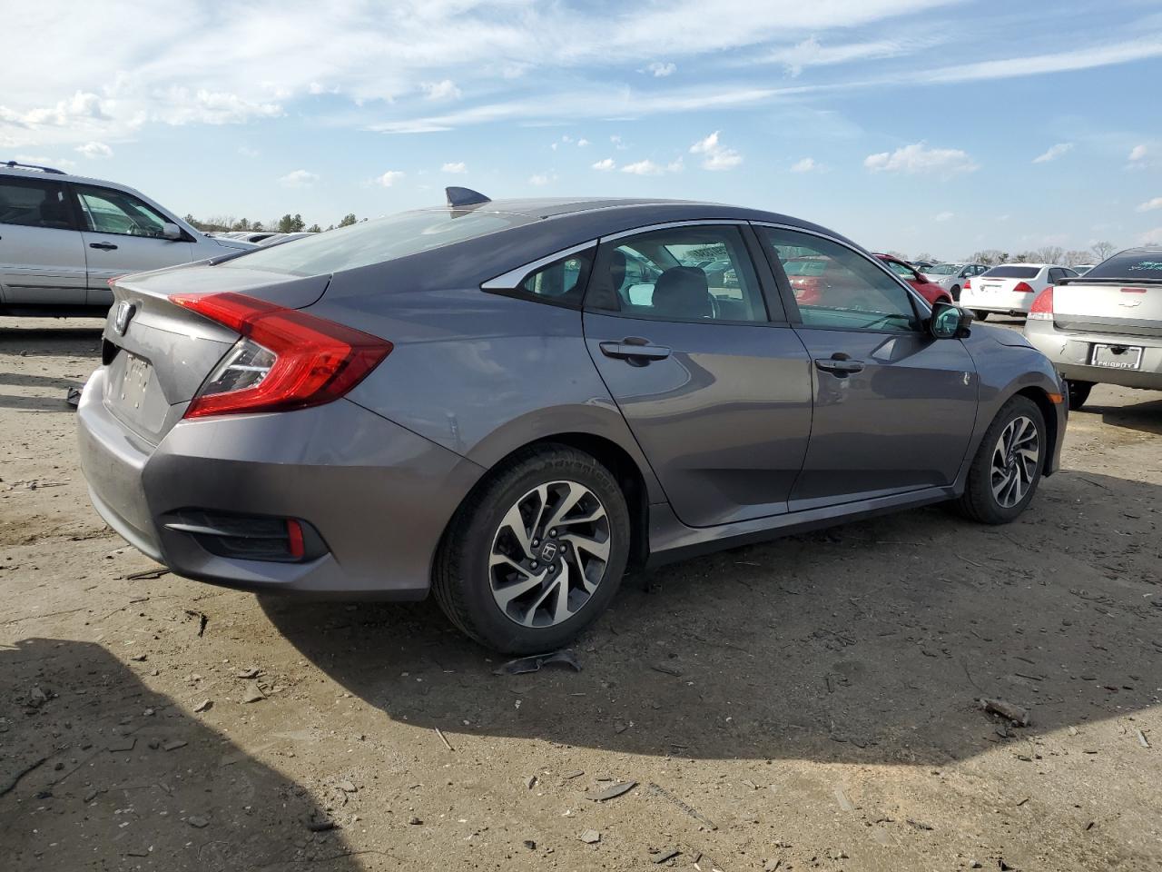 2018 HONDA CIVIC EX - Image 3