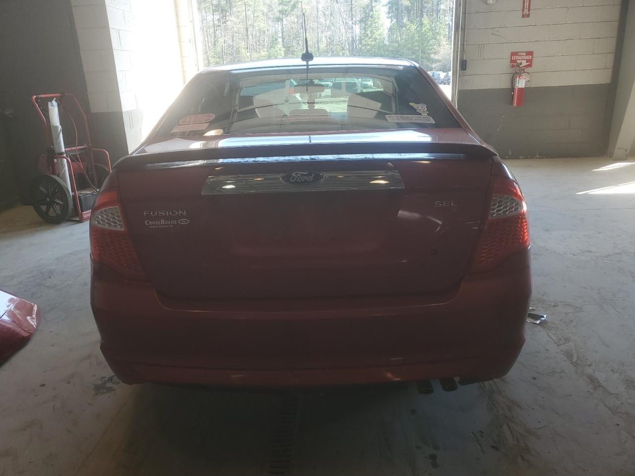 2011 FORD FUSION SEL - Image 6