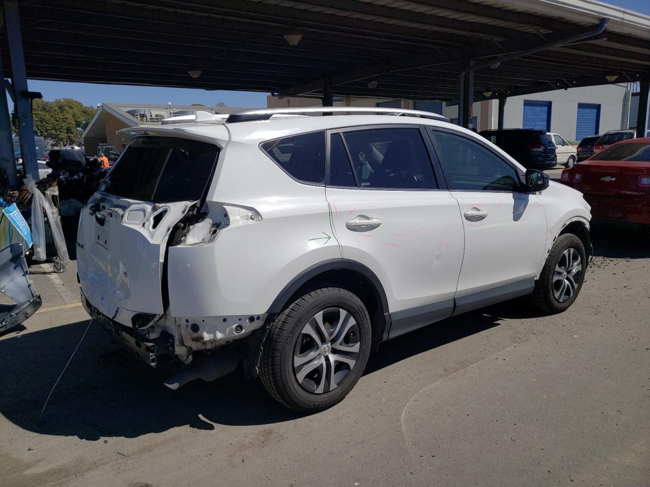 2016 TOYOTA RAV4 LE - Фото 3