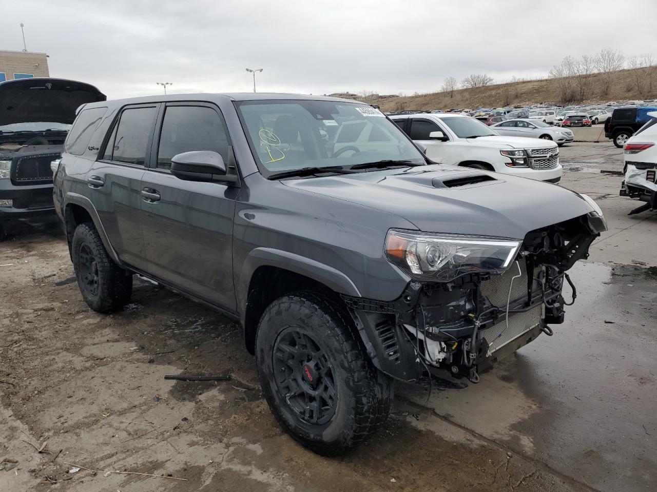 2020 TOYOTA 4RUNNER SR - Фото 4