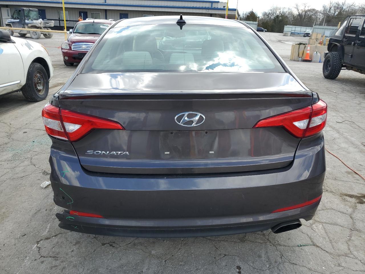 2017 HYUNDAI SONATA SE - Фото 6
