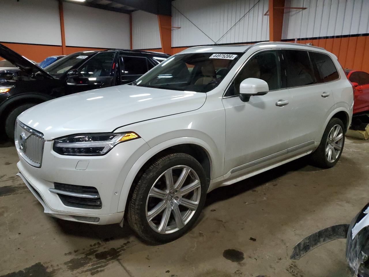 2016 VOLVO XC90 T6