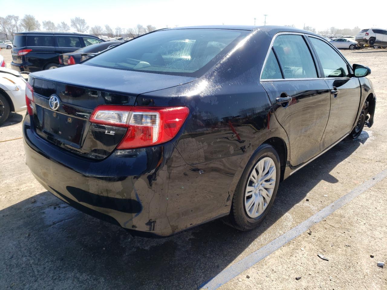 2014 TOYOTA CAMRY L - Фото 3