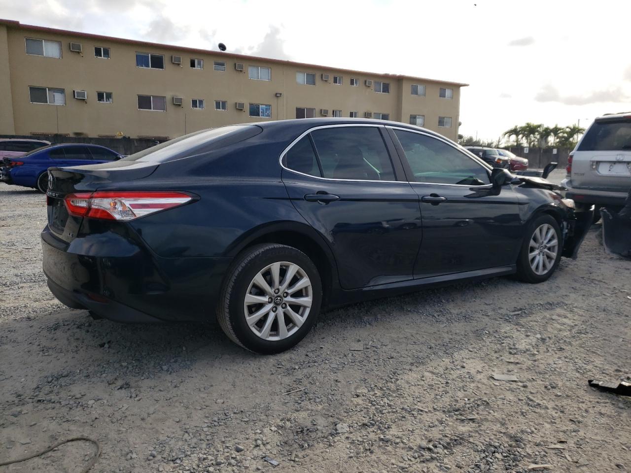 2018 TOYOTA CAMRY L - Image 3