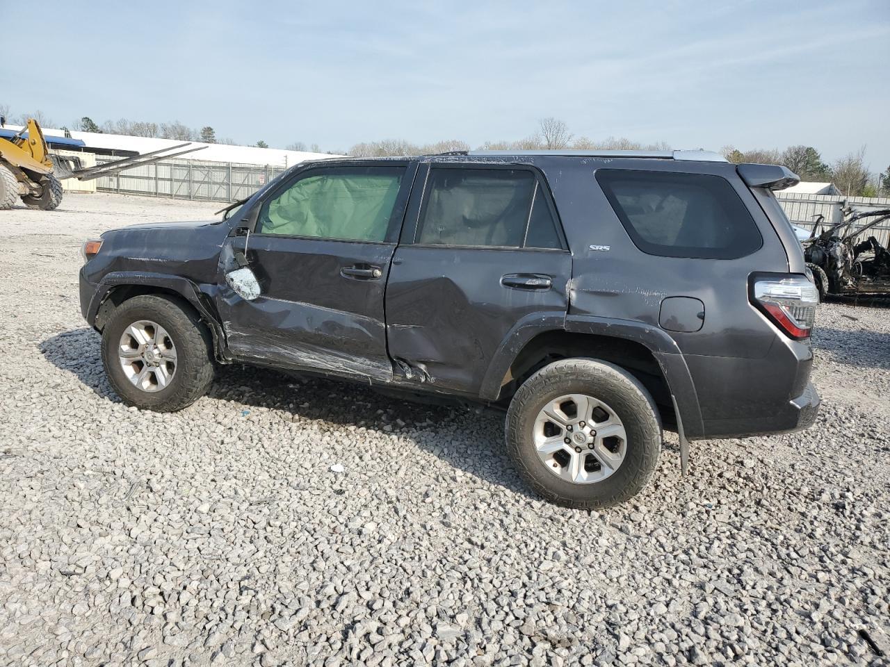 2017 TOYOTA 4RUNNER SR - Фото 2