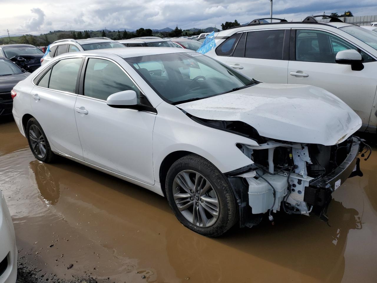 2016 TOYOTA CAMRY LE - Image 4