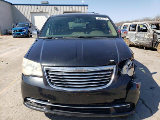 2014 Chrysler Town & Country Touring L - Image 5