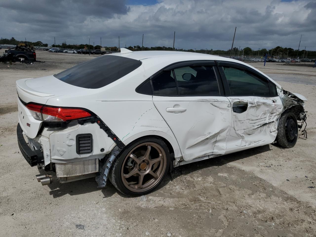 2020 TOYOTA COROLLA SE - Image 3