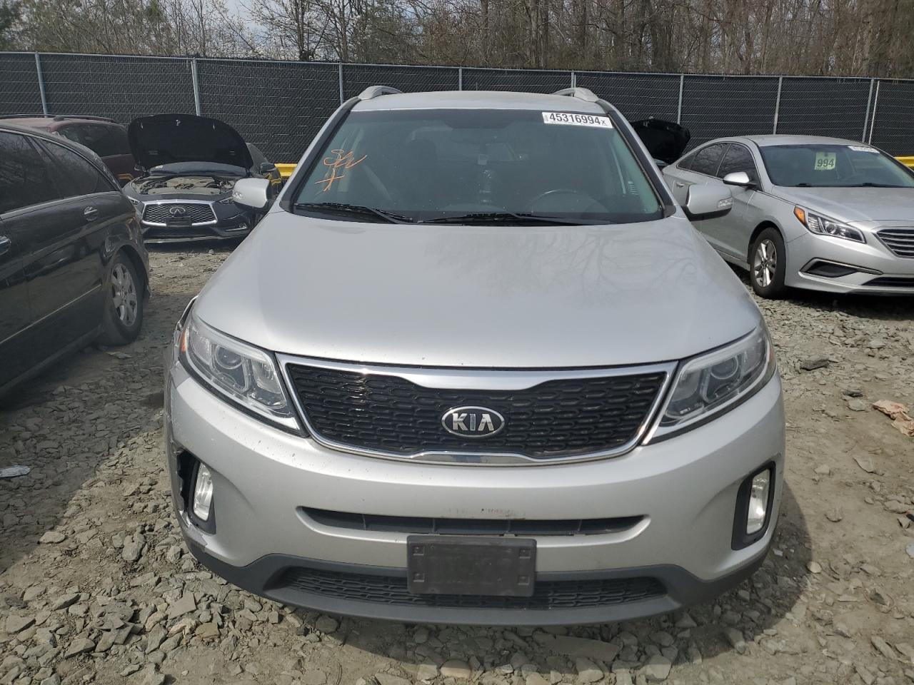 2015 KIA SORENTO LX - Image 5