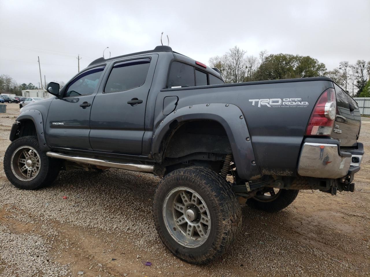 2013 TOYOTA TACOMA DOU - Image 2