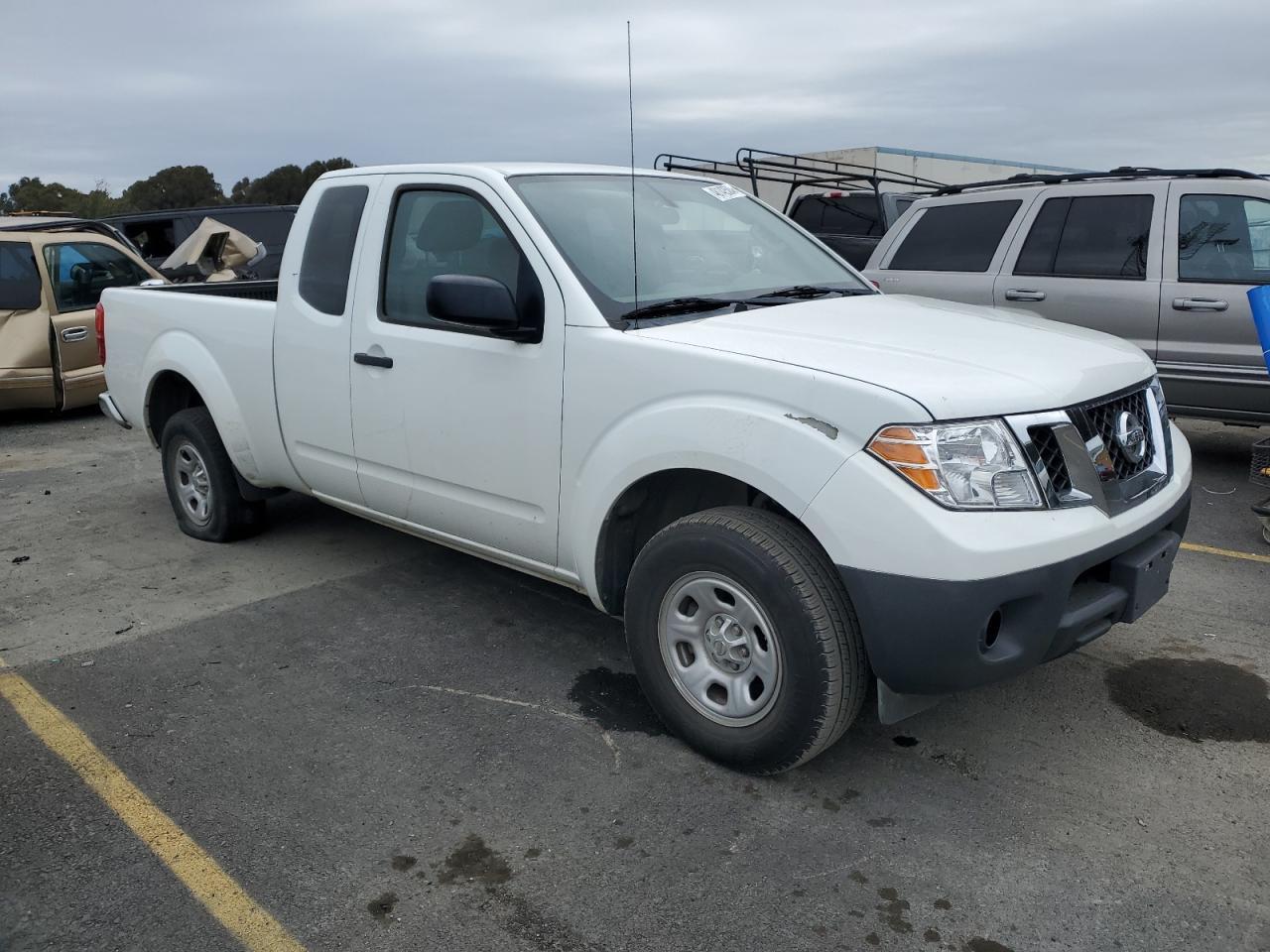 2016 NISSAN FRONTIER S - Фото 4