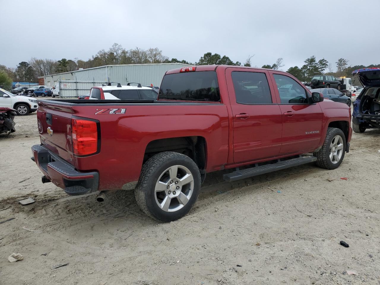 2018 CHEVROLET SILVERADO - Image 3
