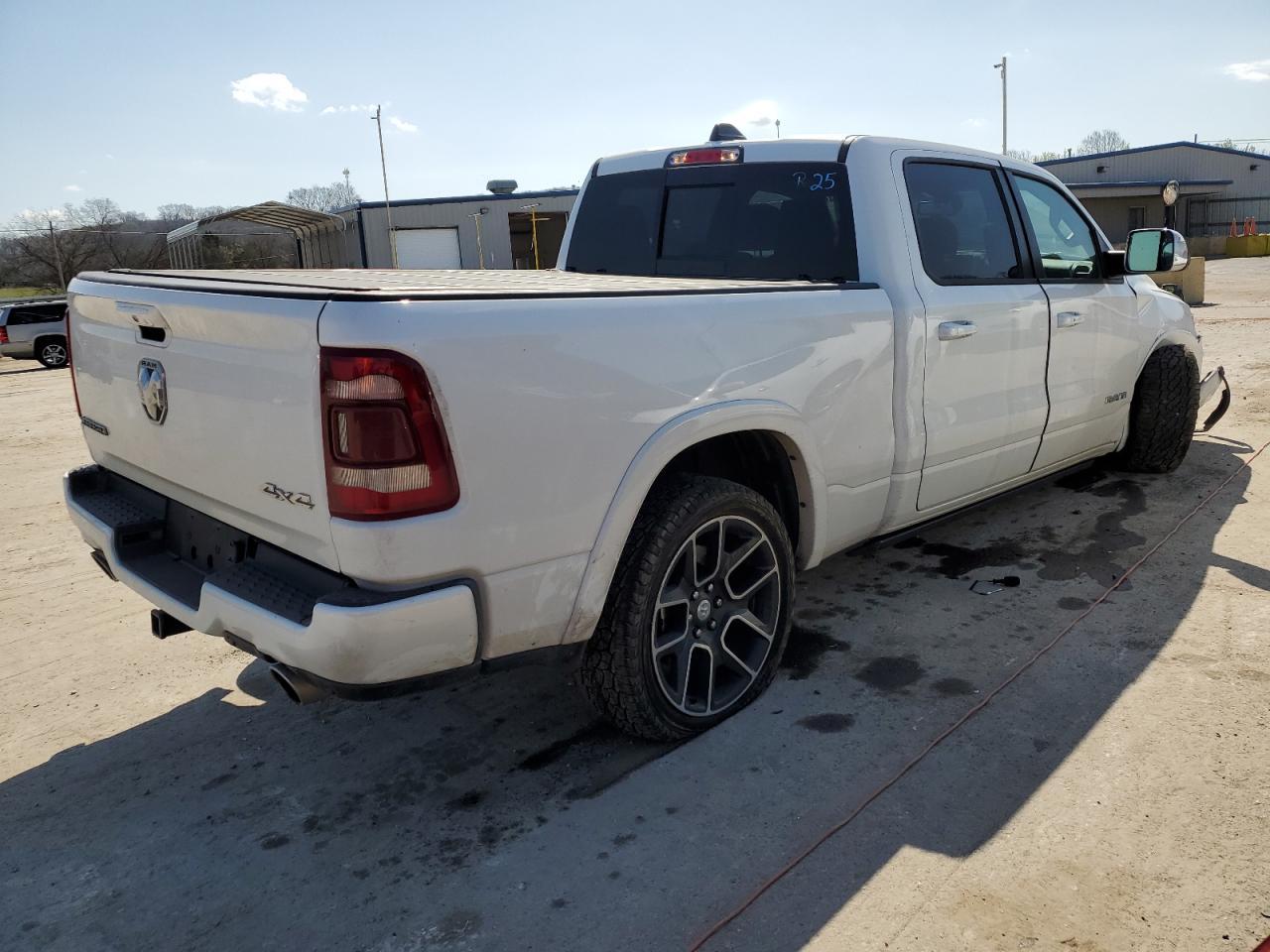2019 RAM 1500 LARAM - Фото 3