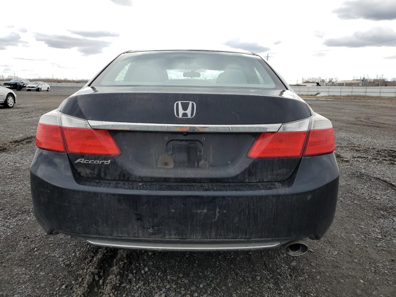 2014 HONDA ACCORD LX - Image 6