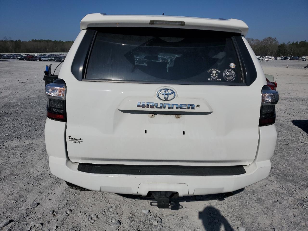 2017 TOYOTA 4RUNNER SR - Image 6