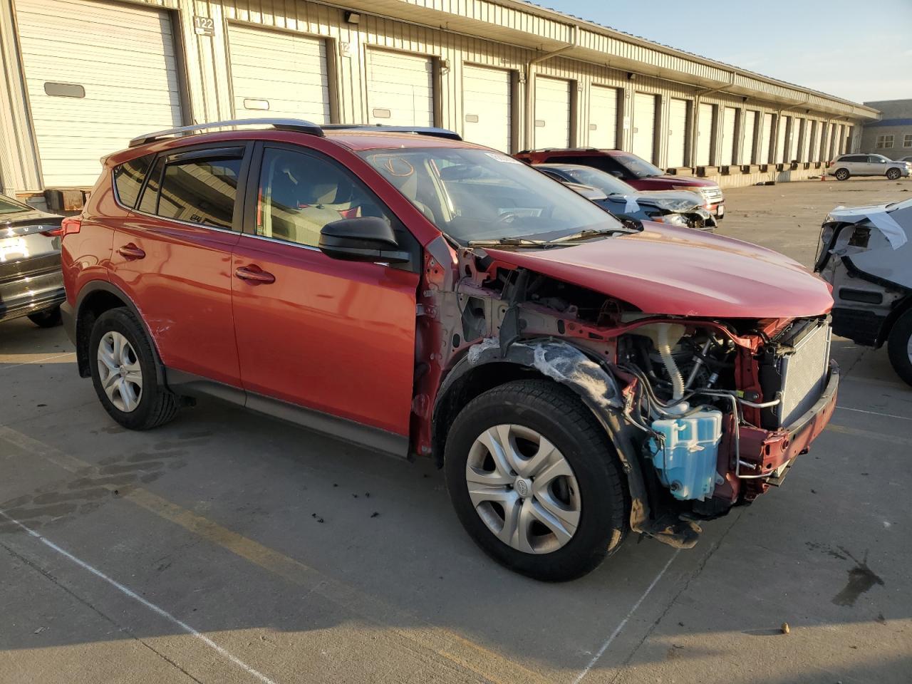 2015 TOYOTA RAV4 LE - Фото 4