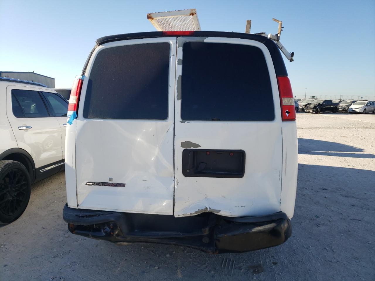 2012 CHEVROLET EXPRESS G1 - Image 6