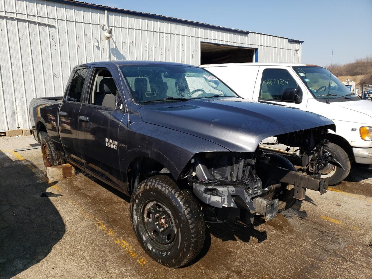 2017 RAM 1500 SLT - Image 4