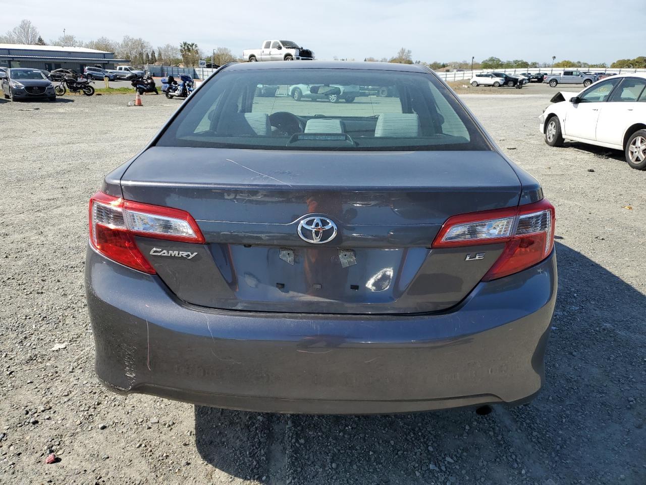 2014 TOYOTA CAMRY L - Image 6