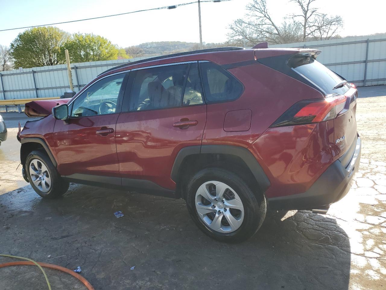 2021 TOYOTA RAV4 LE - Фото 2