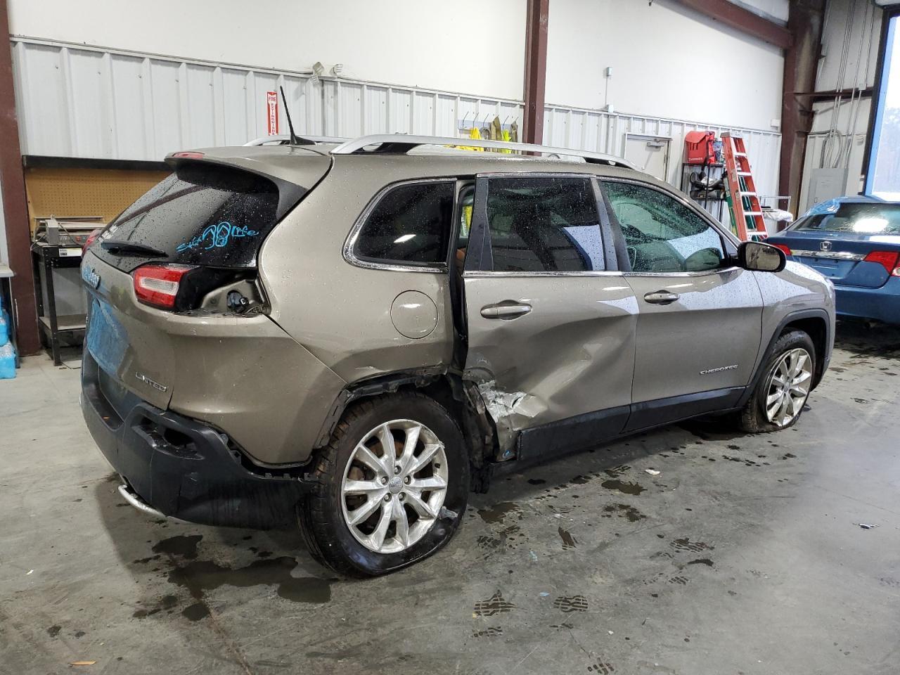 2017 JEEP CHEROKEE L - Image 3