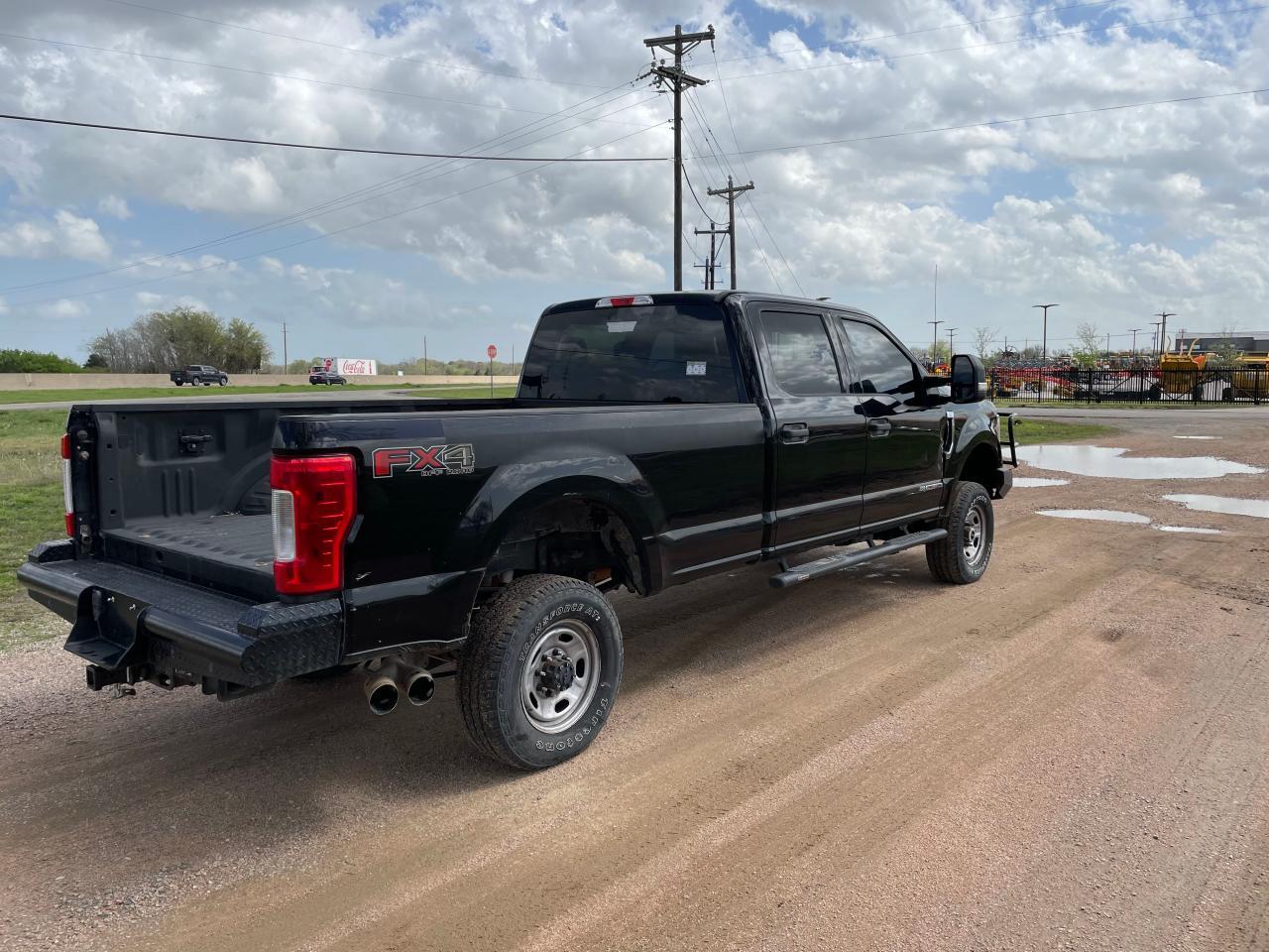 2017 FORD F350 SUPER - Фото 4