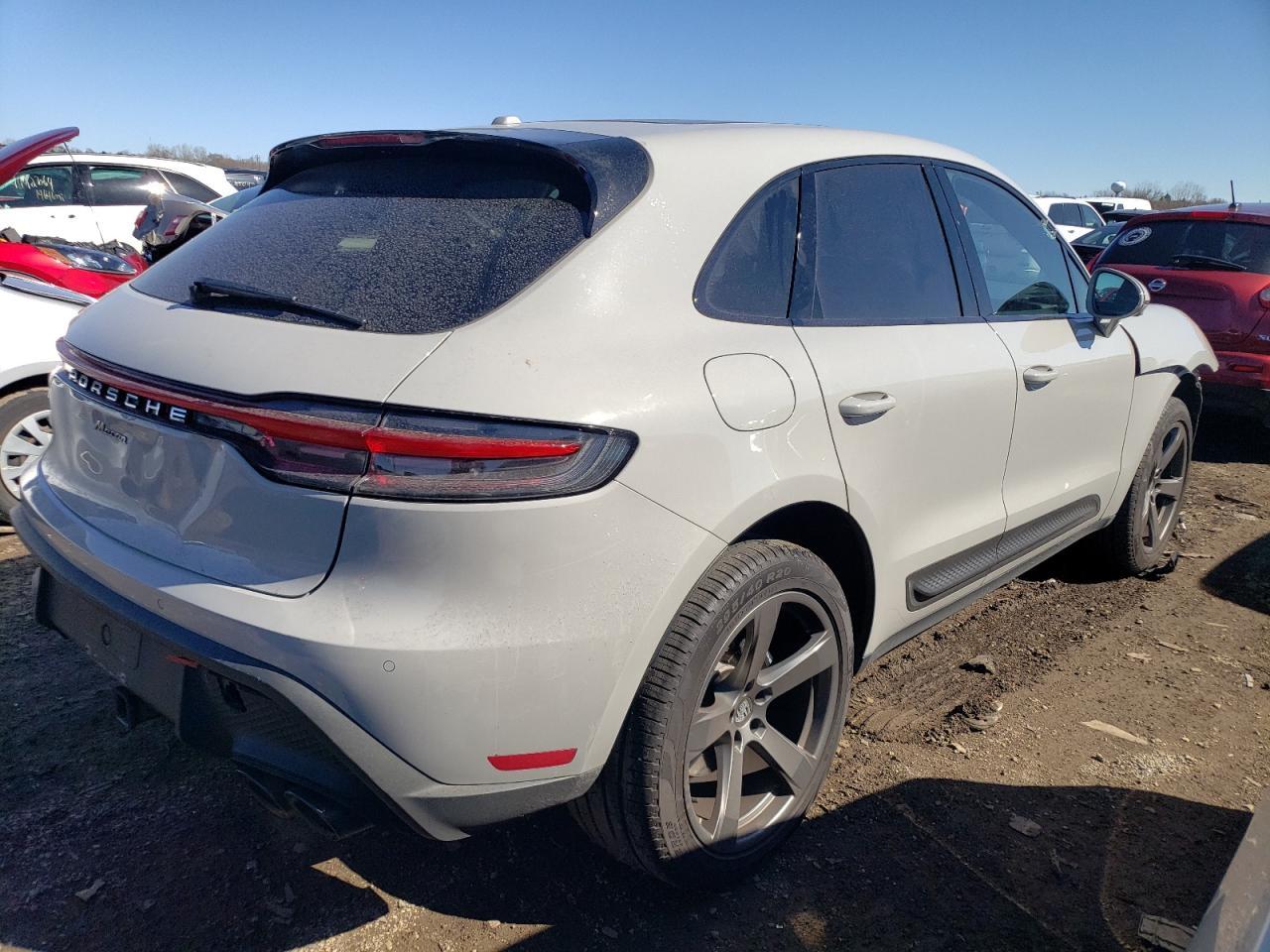2023 PORSCHE MACAN BASE - Image 3