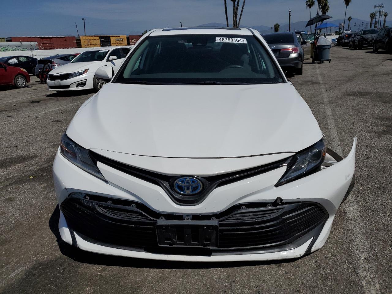 2019 TOYOTA CAMRY LE - Image 5