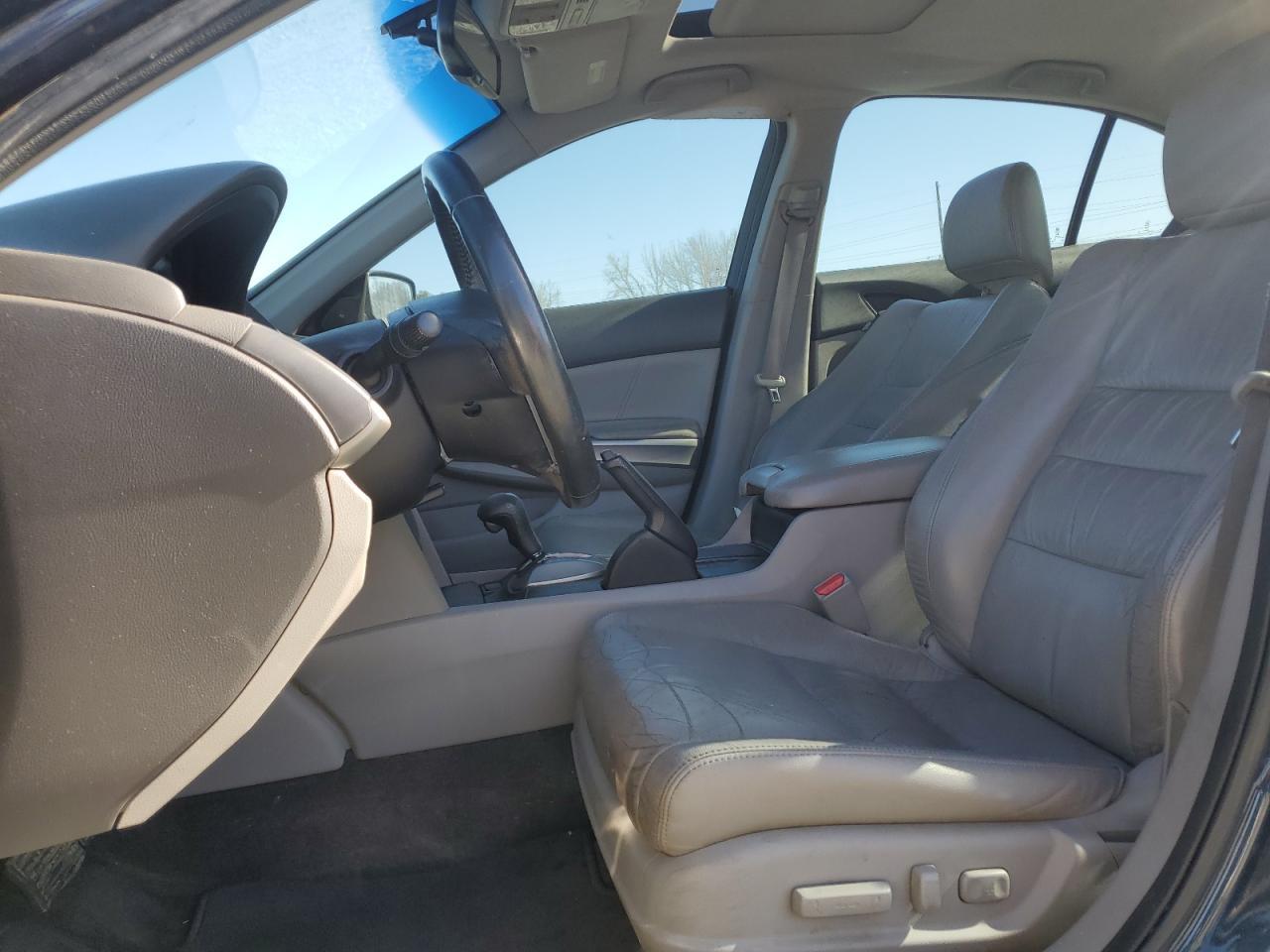 2010 HONDA ACCORD EXL - Image 7