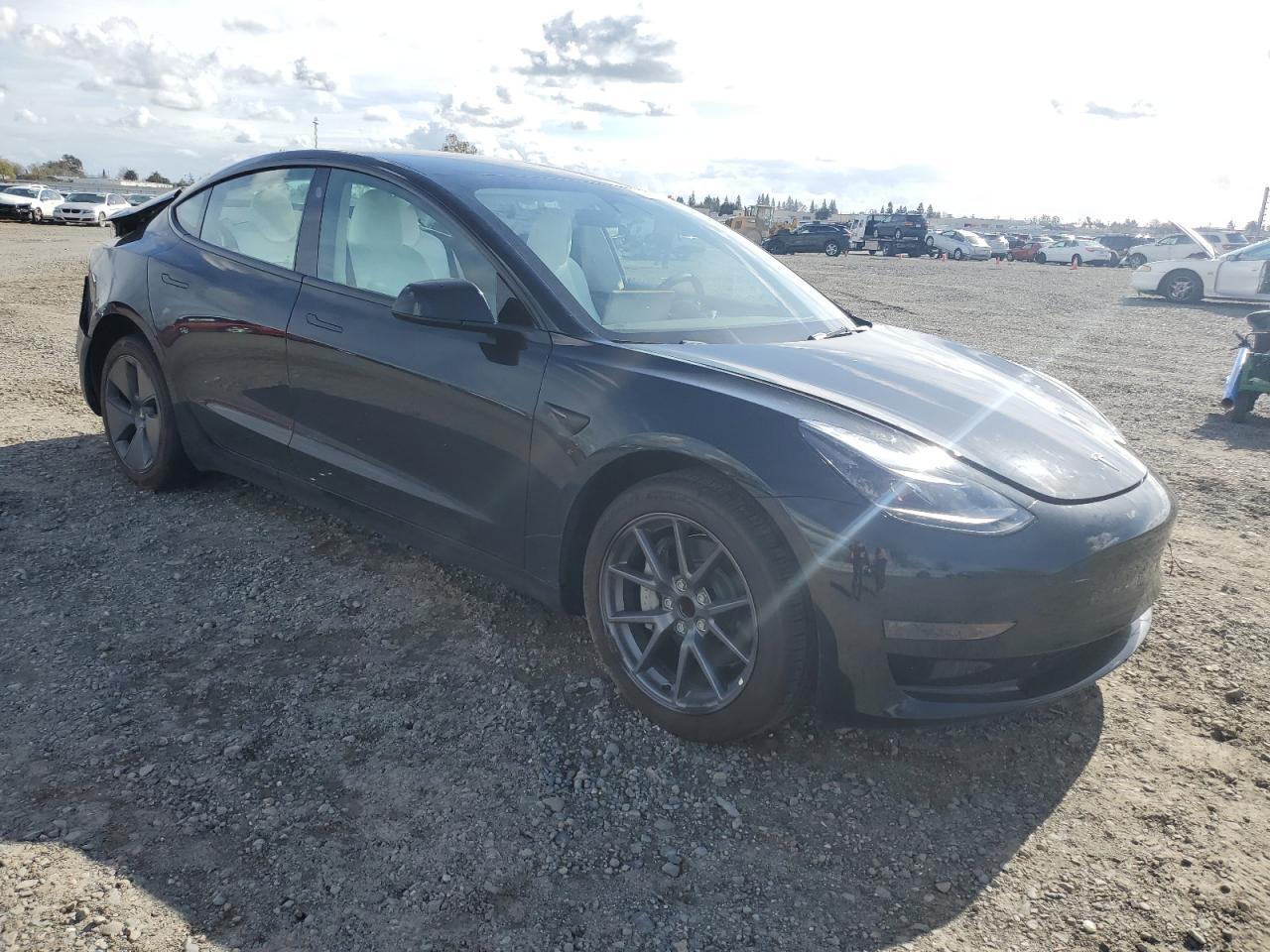 2023 TESLA MODEL 3 - Фото 4