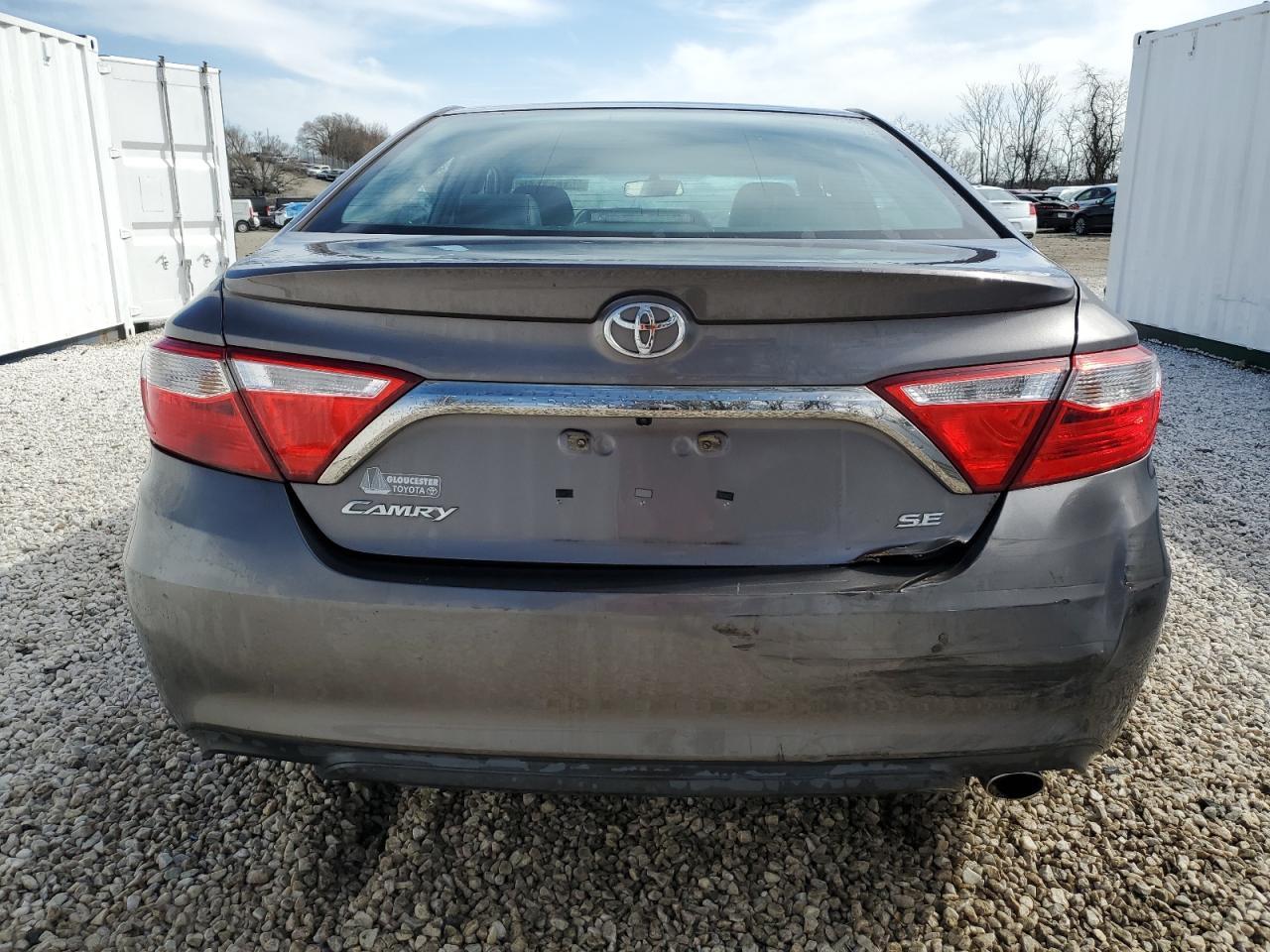 2016 TOYOTA CAMRY LE - Фото 6