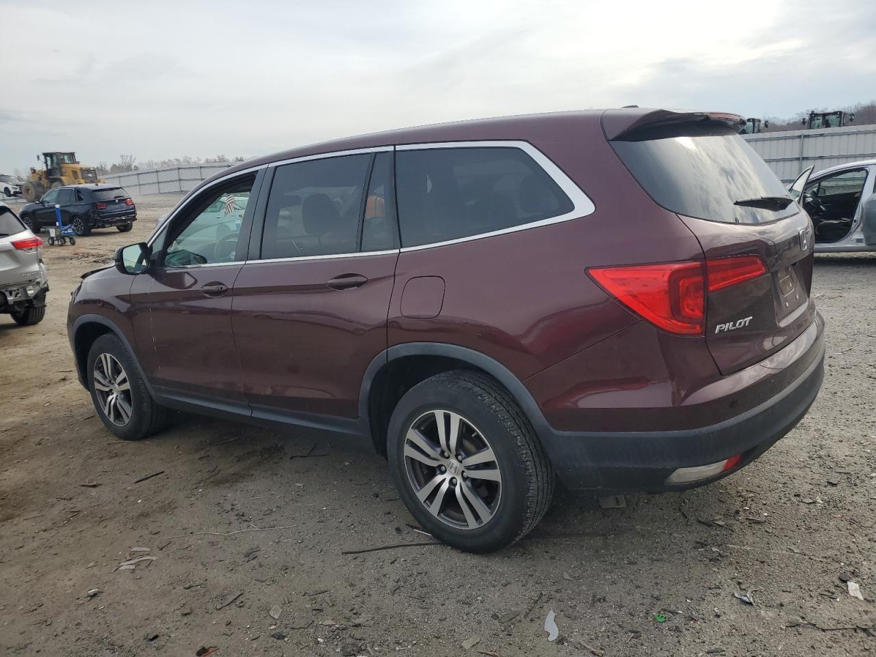 2017 HONDA PILOT EXL - Image 2