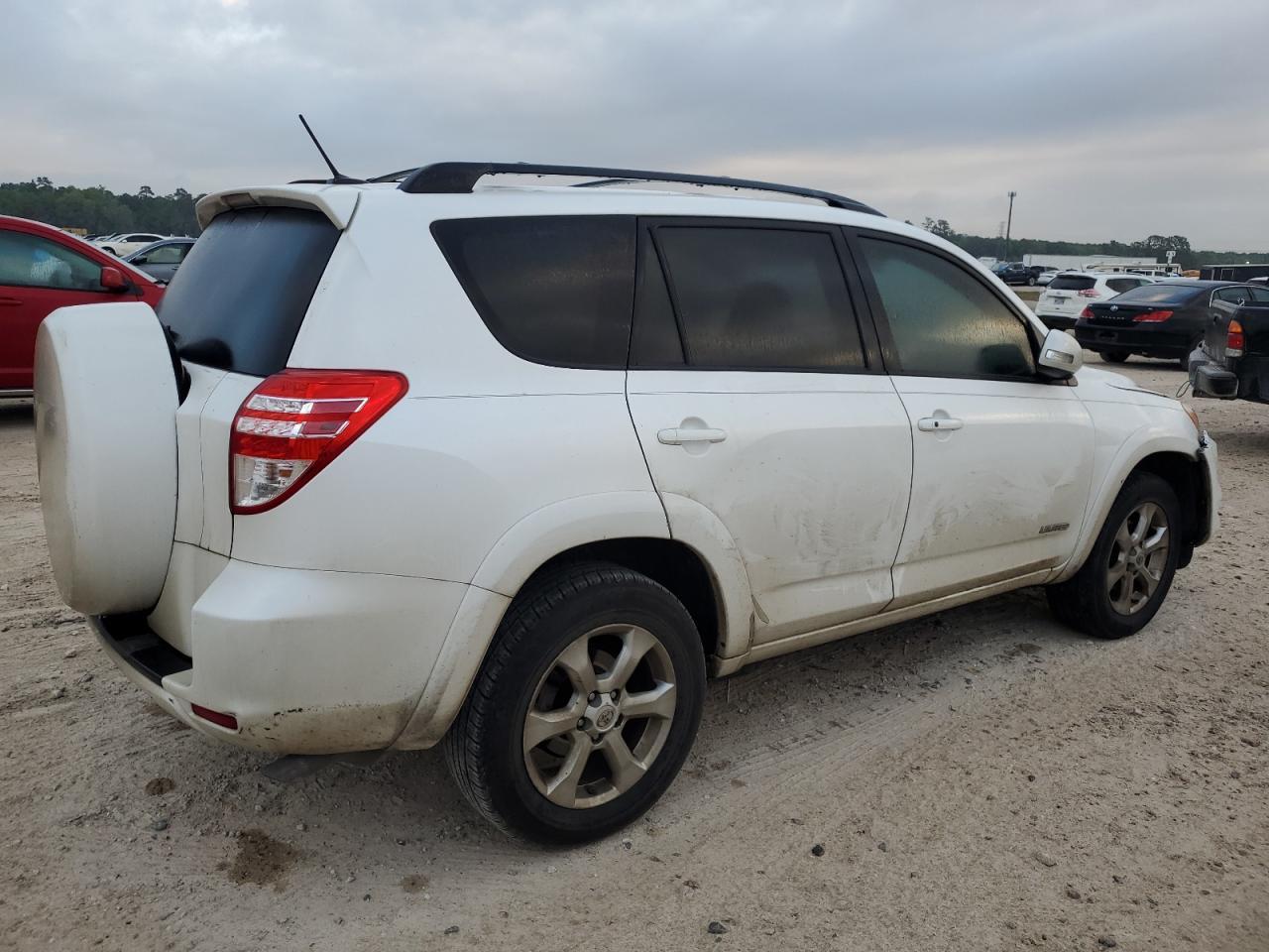 2011 TOYOTA RAV4 LIMIT - Фото 3