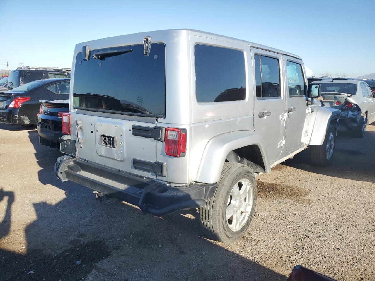 2012 JEEP WRANGLER U - Image 3