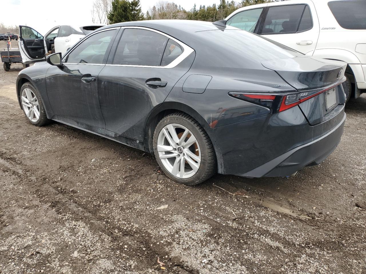 2021 LEXUS IS 300 - Фото 2