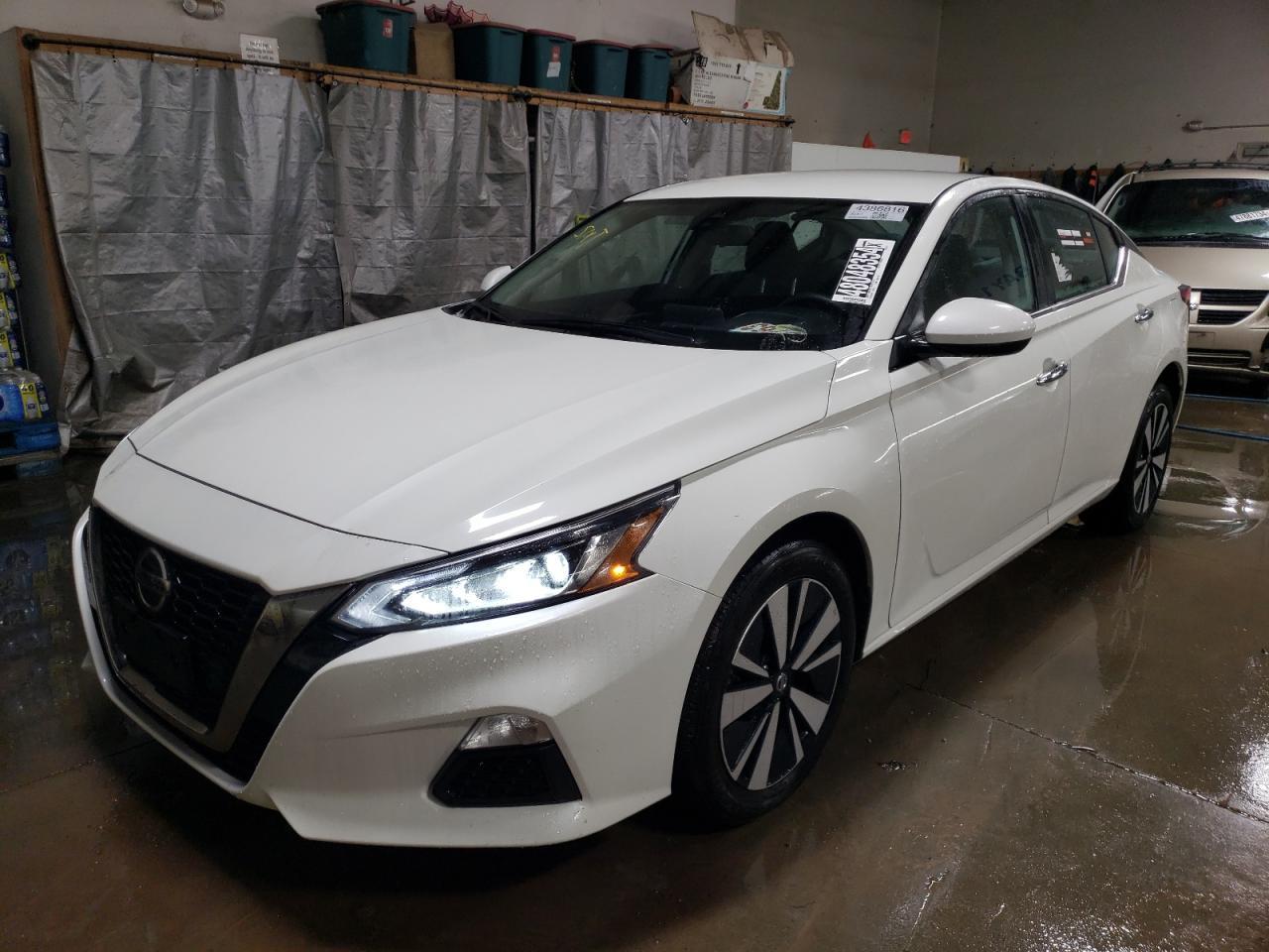 2022 NISSAN ALTIMA SV