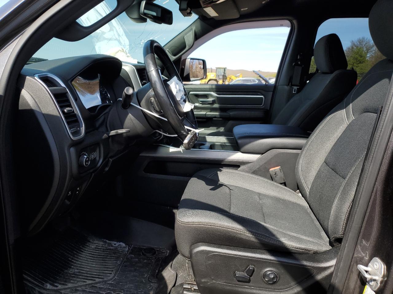 2019 RAM 1500 BIG H - Фото 7