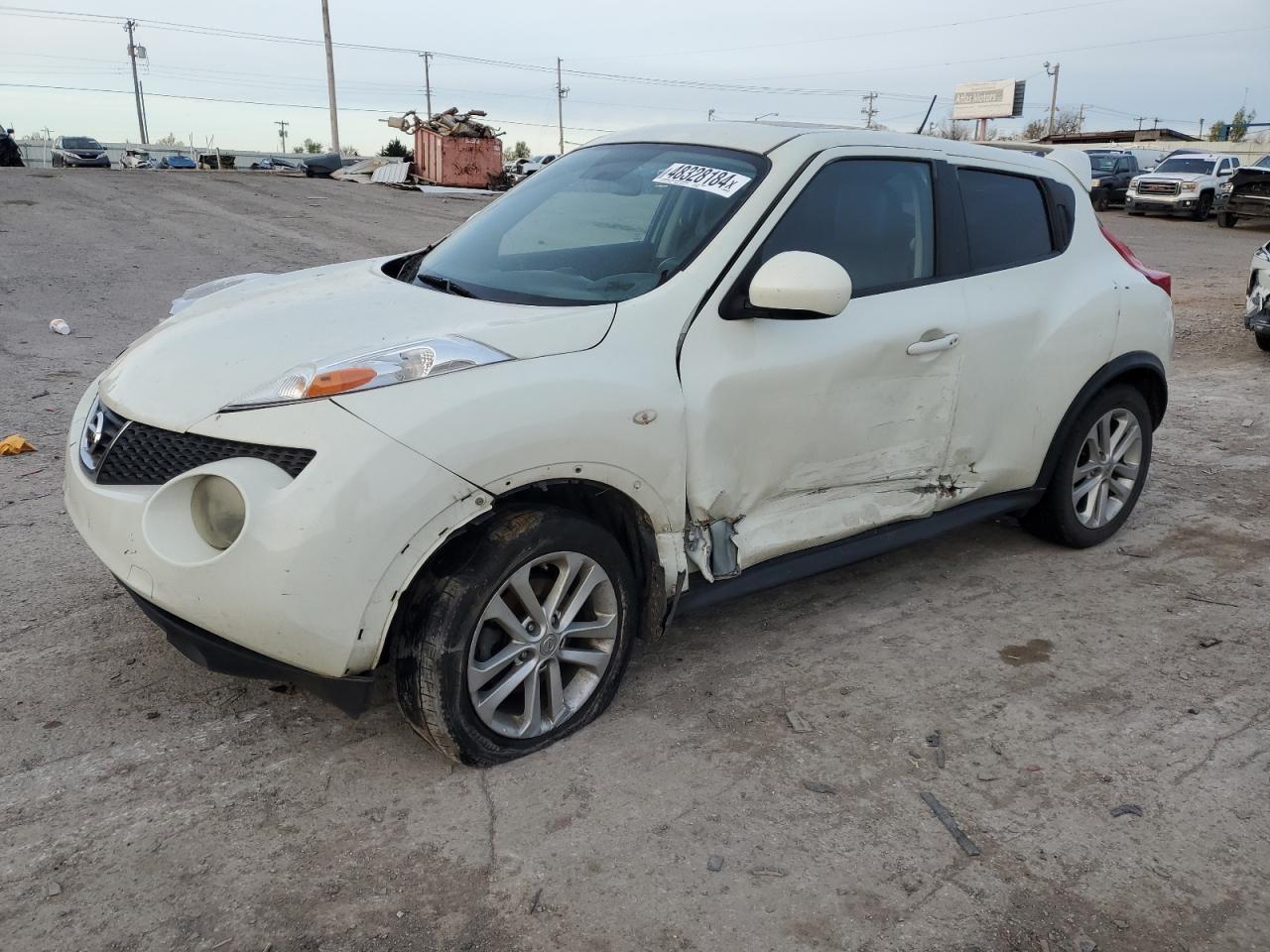 2011 NISSAN JUKE S