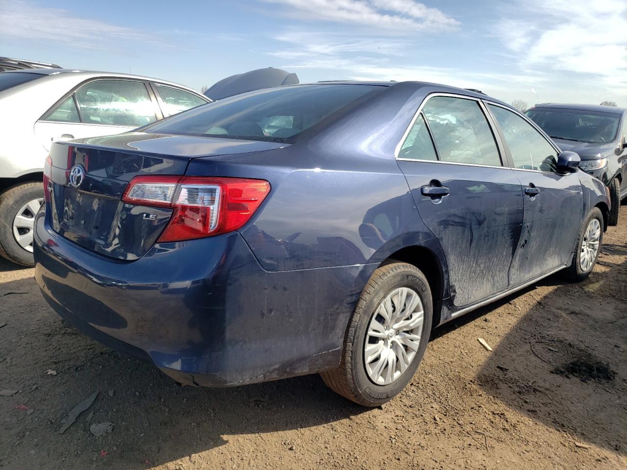 2014 TOYOTA CAMRY L - Image 3