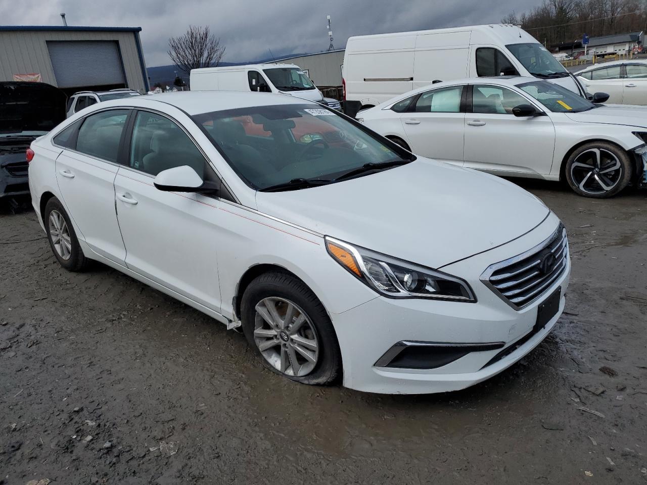2017 HYUNDAI SONATA SE - Фото 4