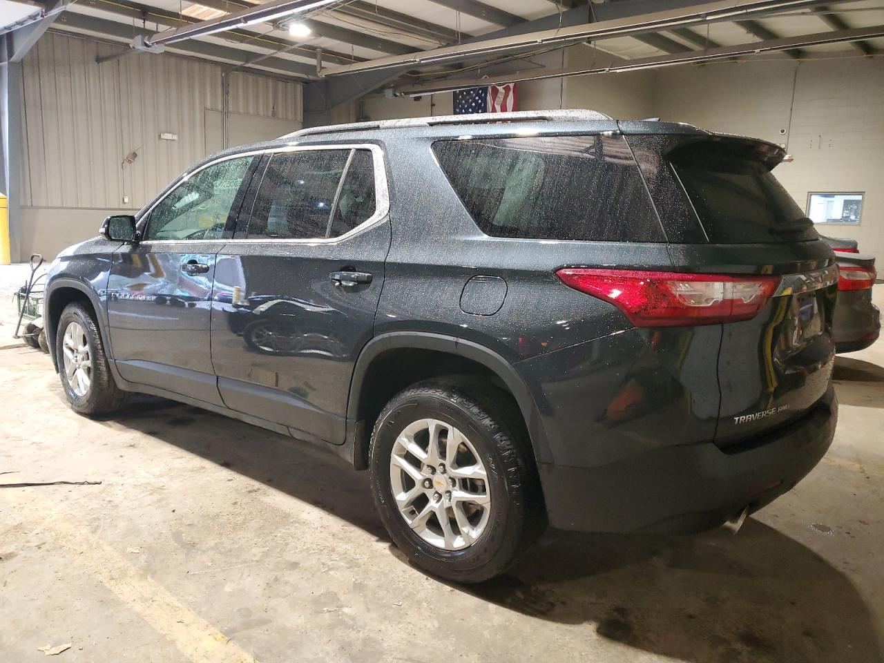 2021 CHEVROLET TRAVERSE L - Фото 2