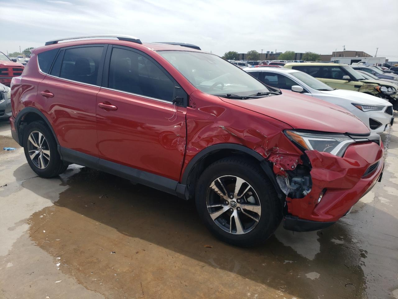 2017 TOYOTA RAV4 XLE - Image 4
