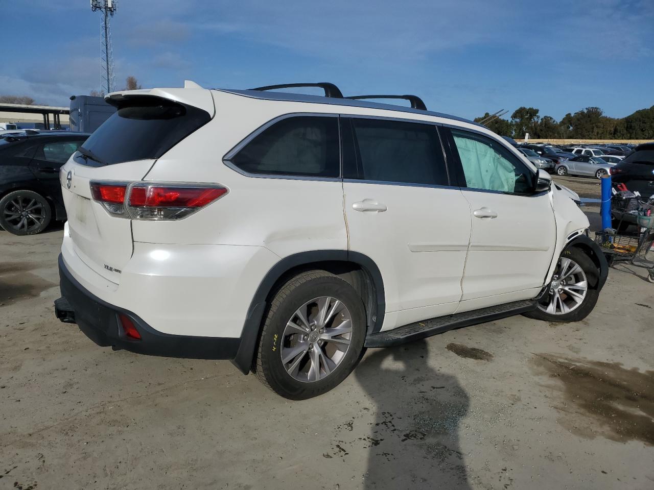 2015 TOYOTA HIGHLANDER - Фото 3