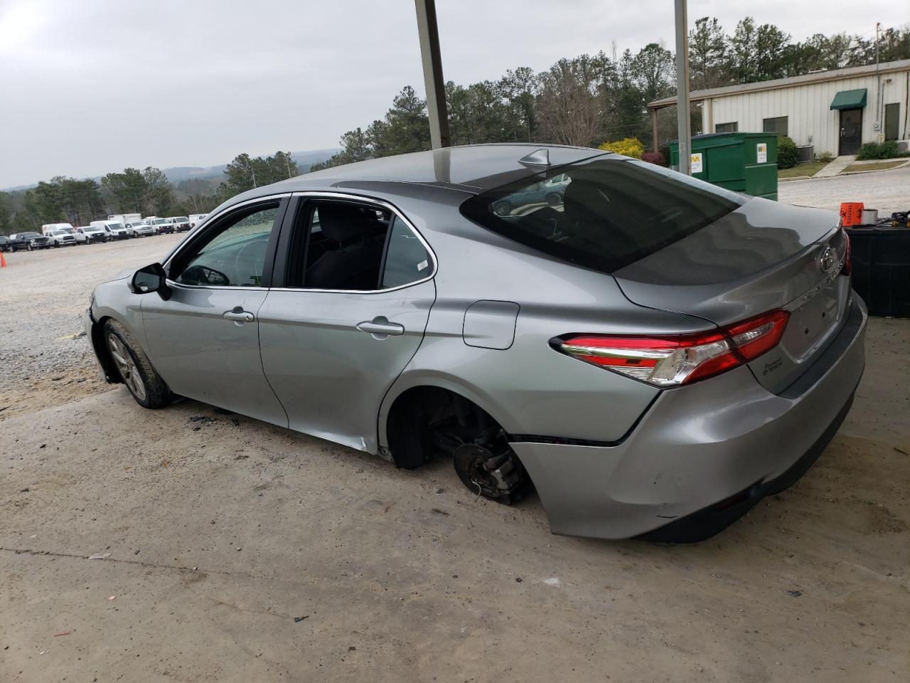 2020 TOYOTA CAMRY LE - Фото 2
