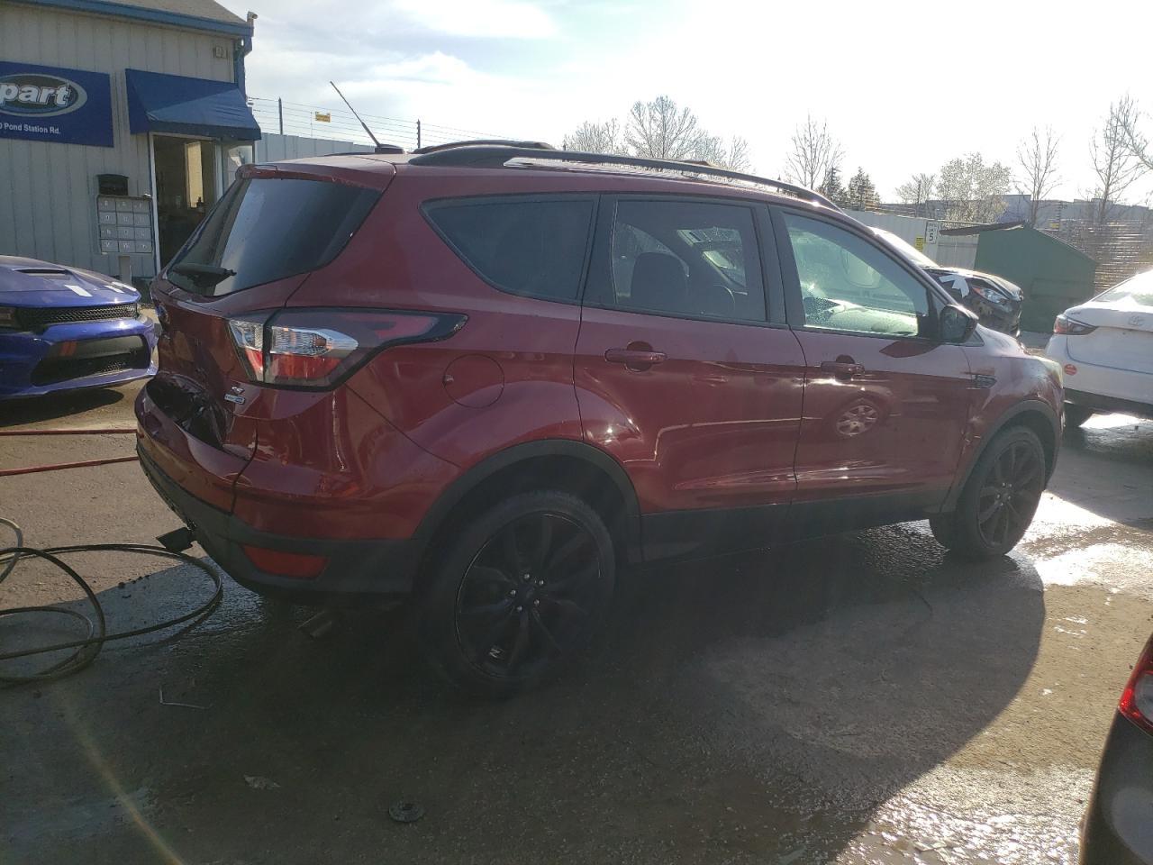 2017 FORD ESCAPE SE - Фото 3