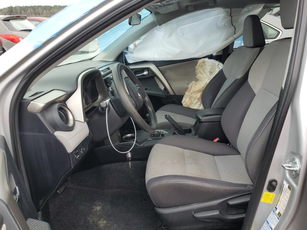 2015 TOYOTA RAV4 XLE - Image 7