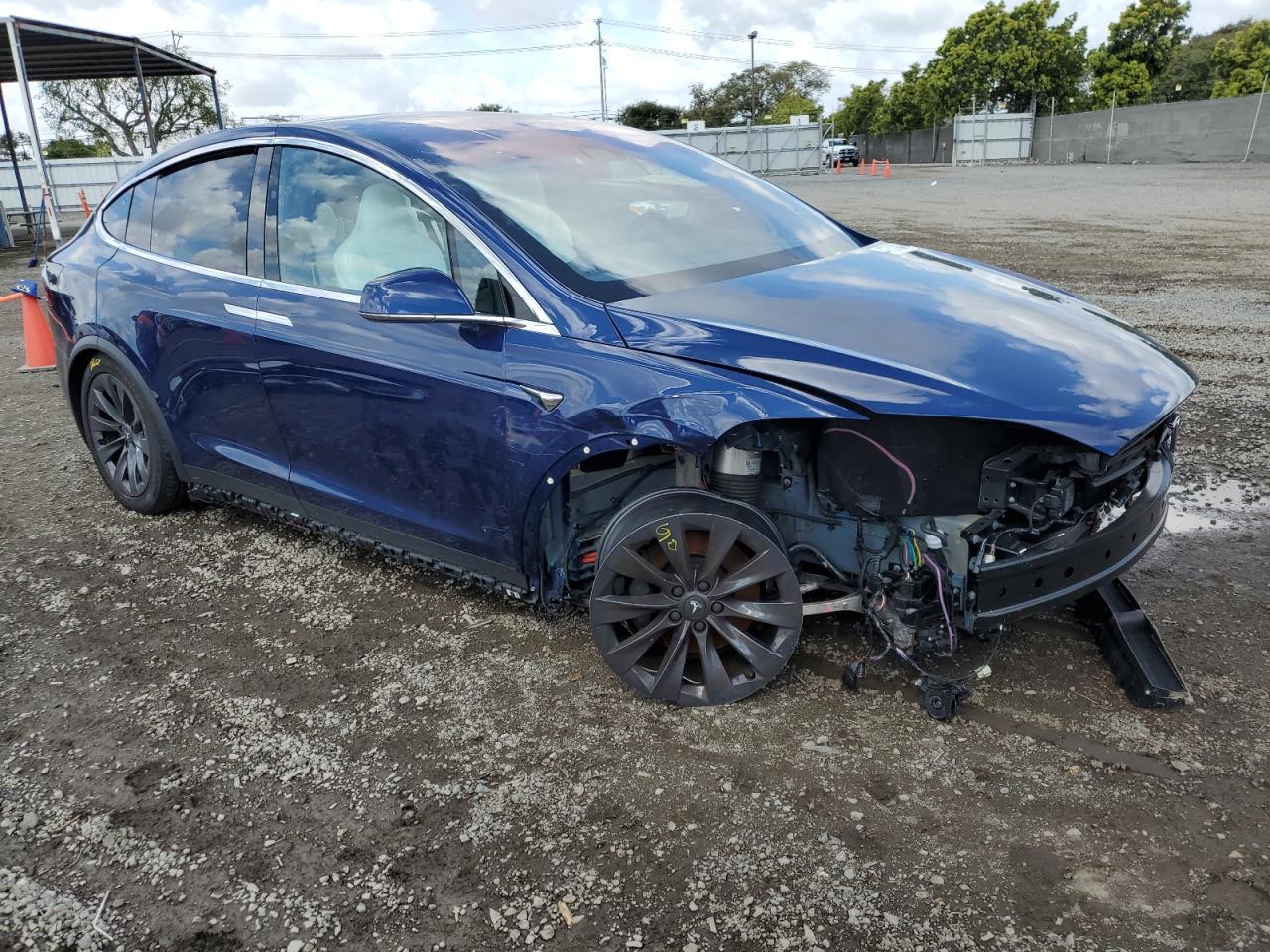 2018 TESLA MODEL X - Фото 4