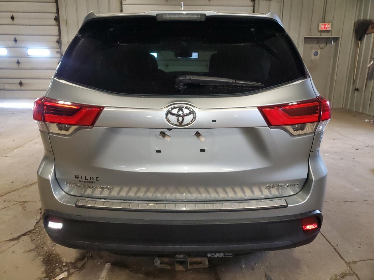 2019 TOYOTA HIGHLANDER - Фото 6