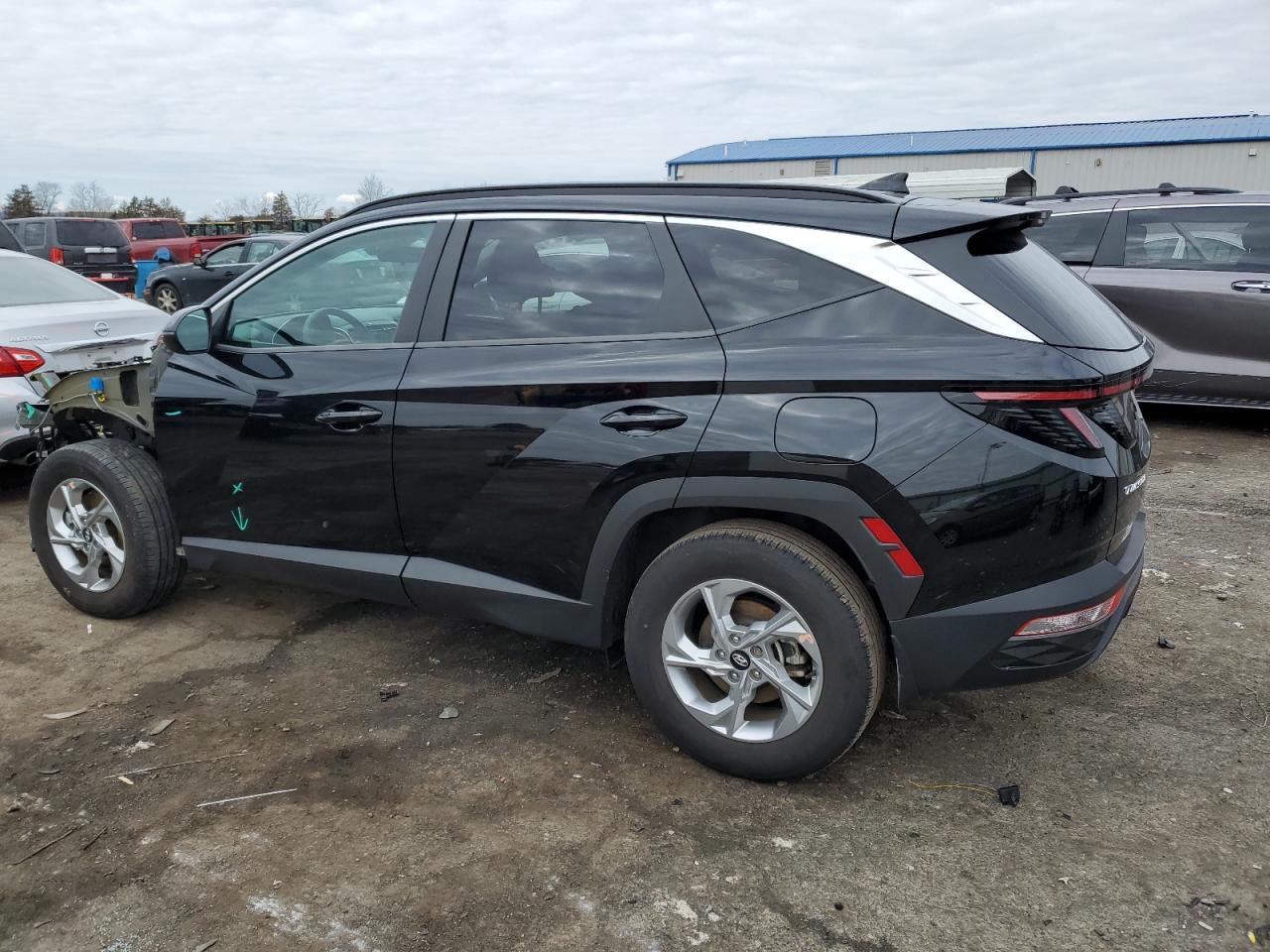 2022 HYUNDAI TUCSON SEL - Image 2